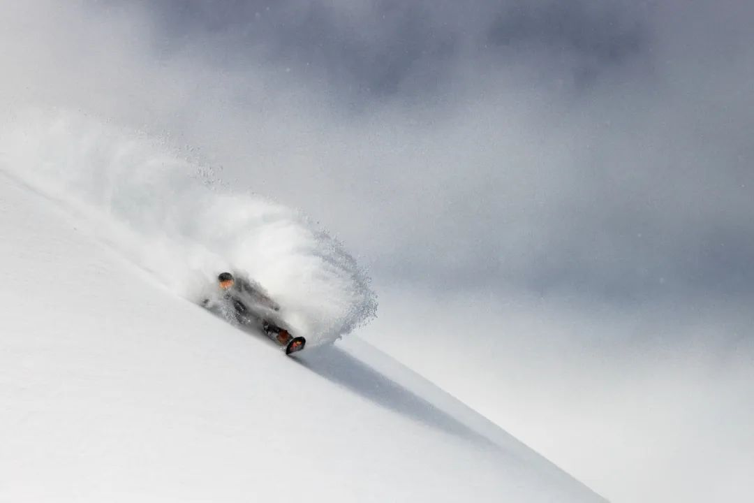 全场9折!ikon pass全年最低价!来就送:滑雪镜、运动背包、运动裤…… 全场9折!ikon pass全年最低价!来就送:滑雪镜、运动背包、运动裤……