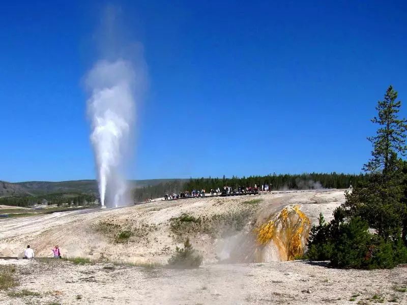 黄石旅游特惠5折起! 如果一生只去一次,一切都是最好的安排! 黄石旅游特惠5折起! 如果一生只去一次,一切都是最好的安排!