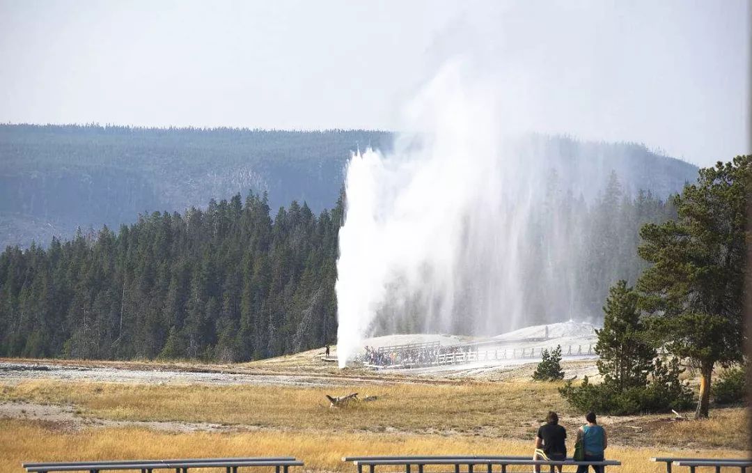 黄石旅游特惠5折起! 如果一生只去一次,一切都是最好的安排! 黄石旅游特惠5折起! 如果一生只去一次,一切都是最好的安排!