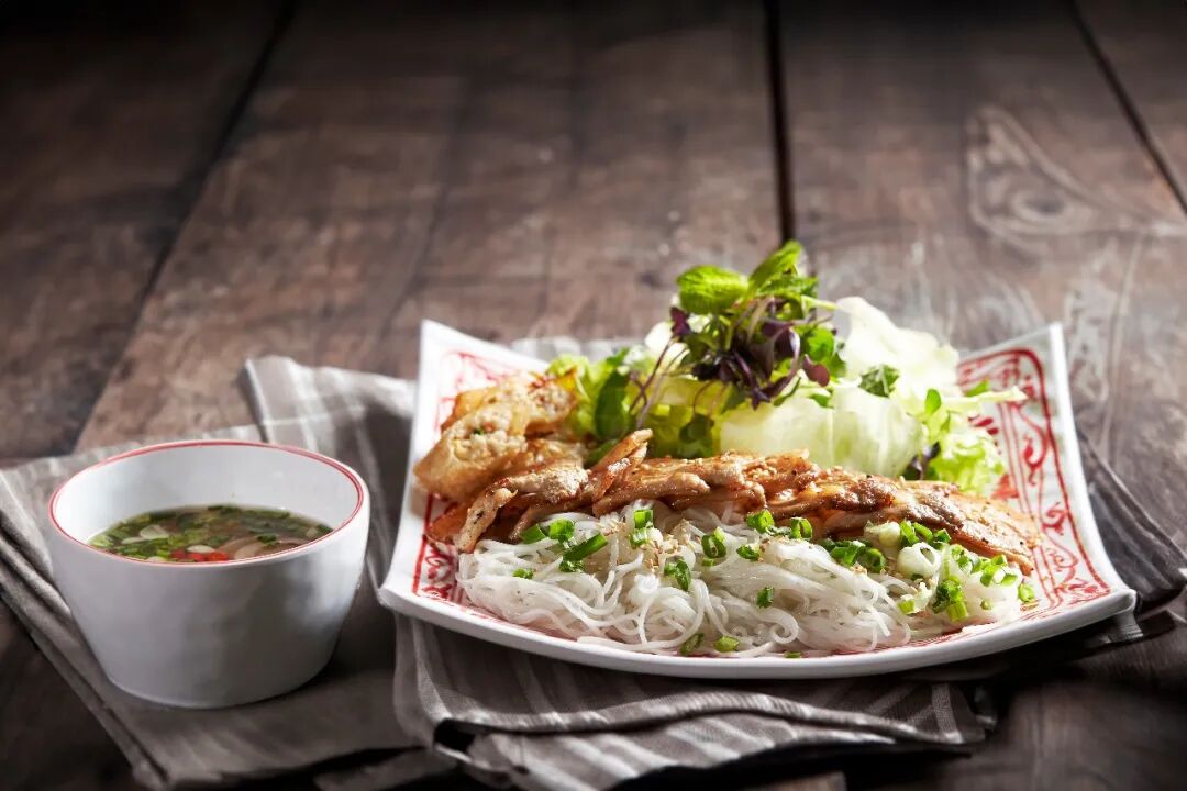 越南旅行攻略（下）吃遍越南美食清单，摸透签证、直飞航班