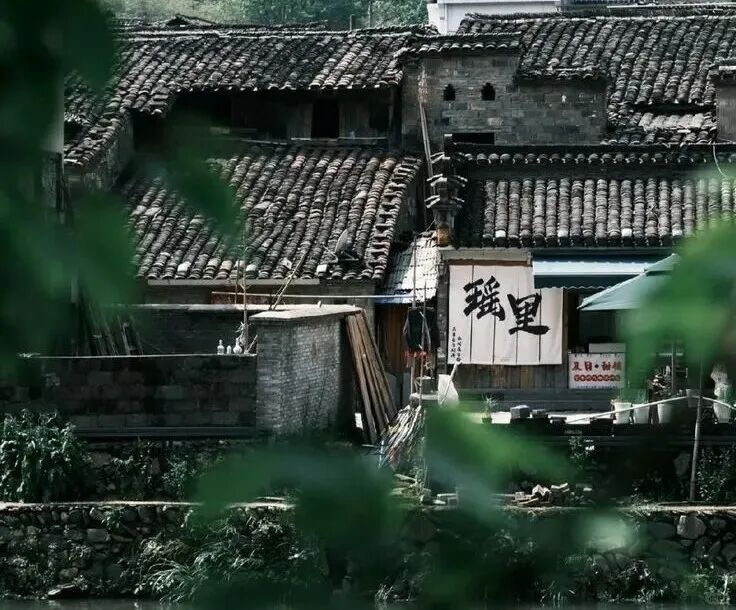 走进千年瓷都景德镇，感受泥巴艺术！景点、交通、美食、住宿全攻略