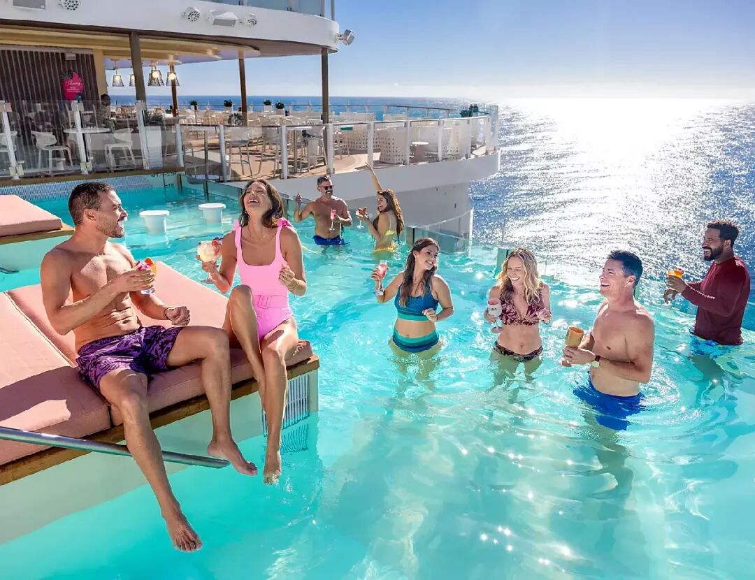 海上度假邮轮“性价比”之选 | 皇家加勒比·海洋标志号，移动的海上乐园